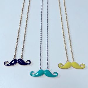 🔥Set of 3 mustache necklaces